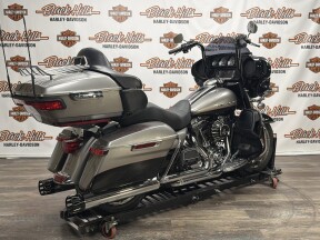 2016 Harley-Davidson® FLHTK Ultra Limited thumb 3