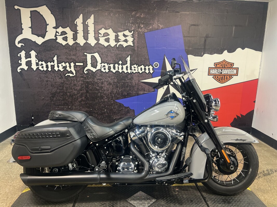PRE-OWNED 2025 Harley-Davidson® Heritage Classic DALLAS | Dallas
