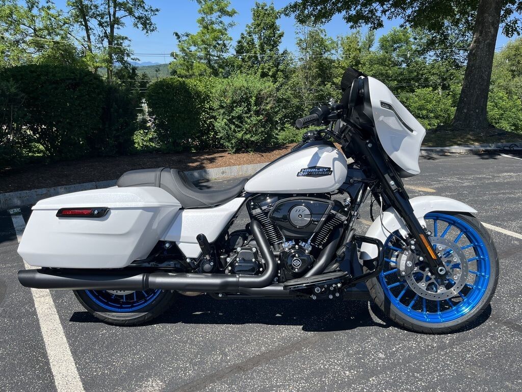 Street Glide™ | Laconia Harley-Davidson