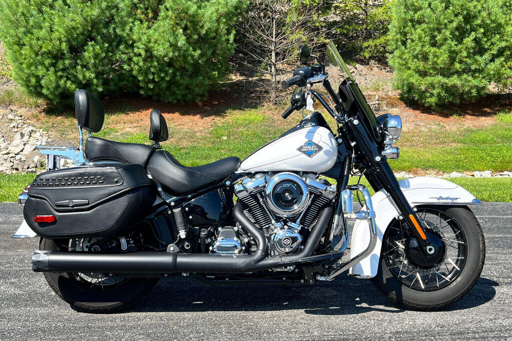 2025 Harley-Davidson® Heritage Classic FLHC
