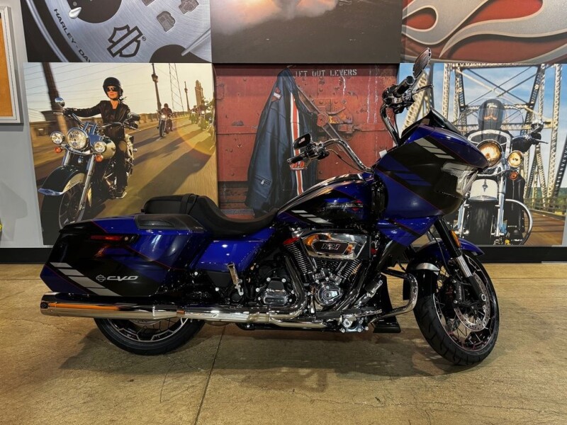2025 Harley-Davidson® CVO™ Road Glide™ FLTRXSE