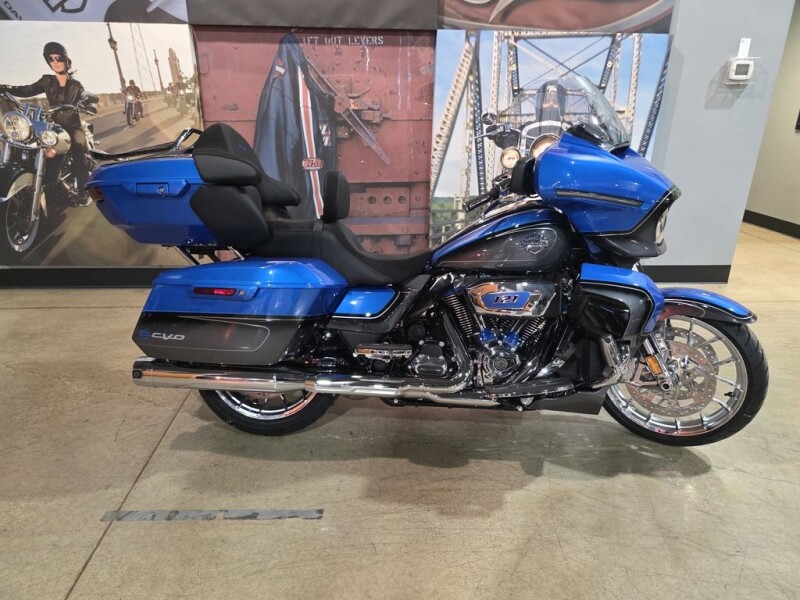 2026 Harley-Davidson® CVO Street Glide Limited FLHXLSE