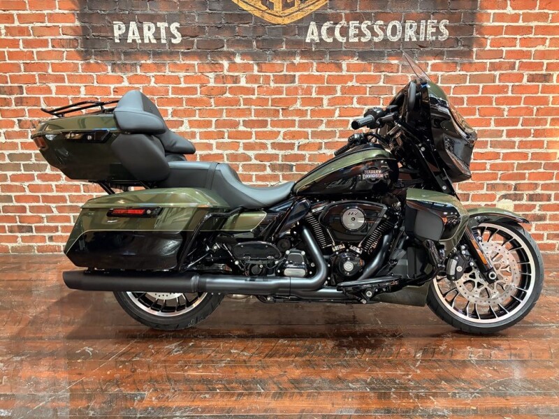 2026 Harley-Davidson® Street Glide Limited FLHXL