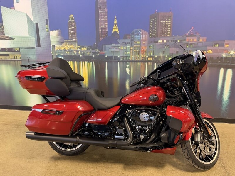 2026 Harley-Davidson® Street Glide Limited FLHXL