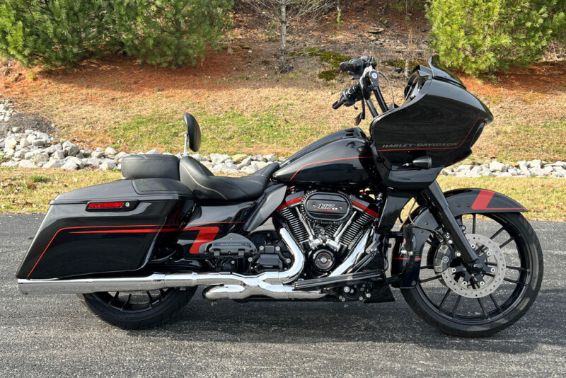 2018 Harley-Davidson® CVO™ Road Glide® FLTRXSE
