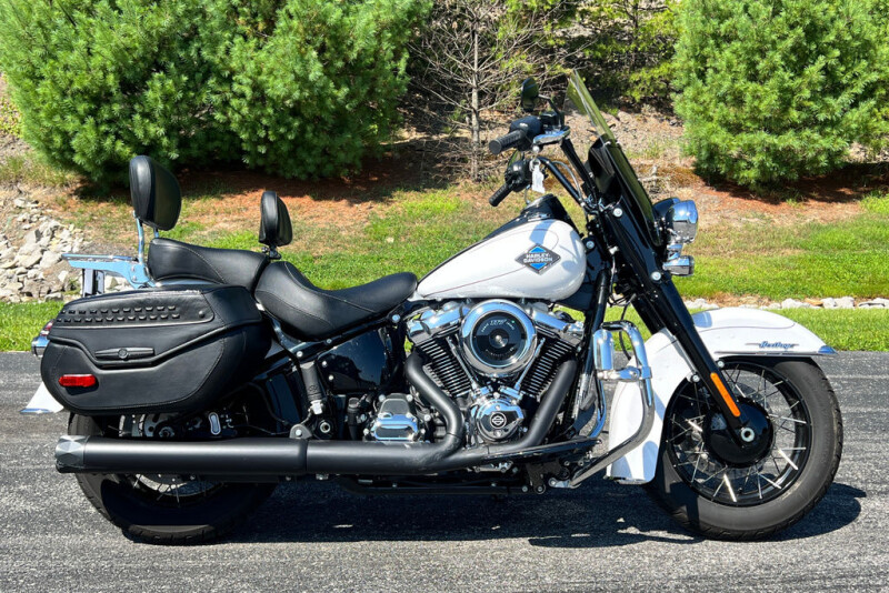 2025 Harley-Davidson® Heritage Classic FLHC