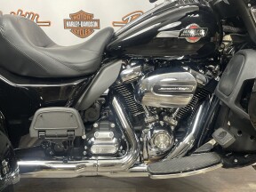 2024 Harley-Davidson® FLHTCUTG Tri Glide® Ultra thumb 1