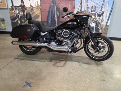 2018 Harley-Davidson® Sport Glide™ FLSB