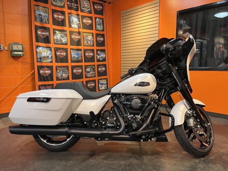 2025 Harley-Davidson® Street Glide® FLHX