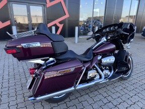 FLHTK Electra Glide Ultra Limited thumb 1