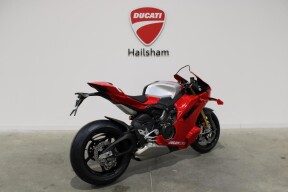 NEW 2026 Ducati Panigale V4R in Ducati Red, Brand New Unregistered thumb 3