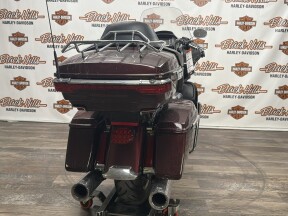 2018 Harley-Davidson® FLTRU Road Glide® Ultra thumb 2