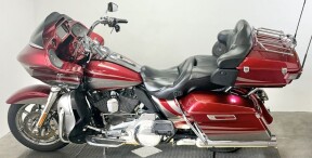 2016 Harley-Davidson® CVO™ Road Glide® Ultra FLTRUSE thumb 0