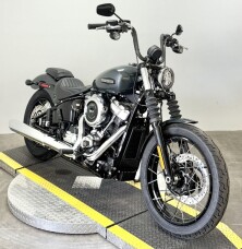2025 Harley-Davidson® Street Bob™ FXBB thumb 3