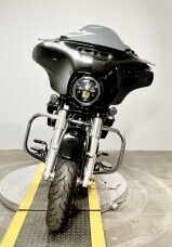 2017 Harley-Davidson® Street Glide® FLHX thumb 2