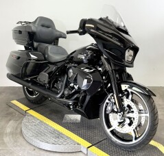 2025 Harley-Davidson® Street Glide™ Ultra FLHXU thumb 3