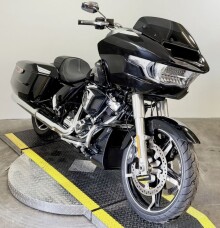 2025 Harley-Davidson® Road Glide™ FLTRX thumb 3