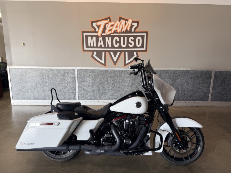 2021 Harley-Davidson® CVO™ Street Glide® FLHXSE