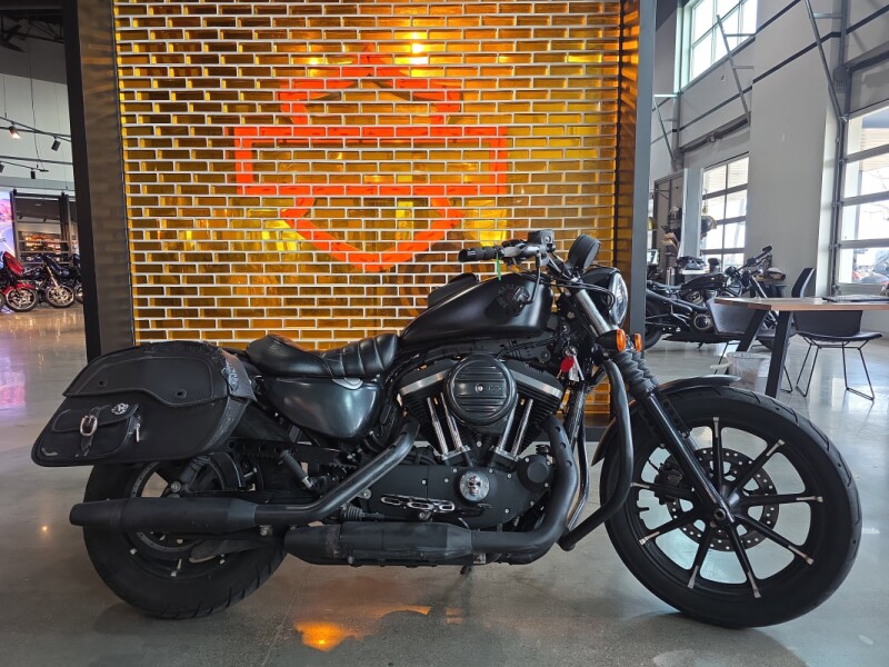 2019 Harley-Davidson® Iron 883™ Black Denim