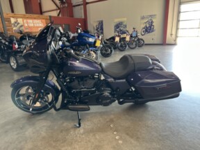 2026 Harley-Davidson® Street Glide® FLHX thumb 2