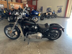2024 Harley-Davidson® Softail™ Standard FXST thumb 2