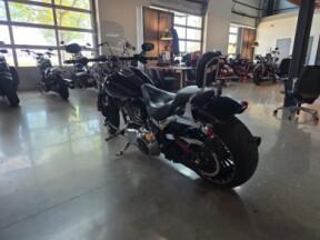 2017 Harley-Davidson® Breakout® FXSB thumb 0