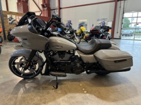 FLTRX 2026 Road Glide® thumb 2