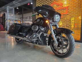 2021 Harley-Davidson® Street Glide® Special FLHXS thumb 3