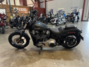 2025 Harley-Davidson® Street Bob™ FXBB thumb 2