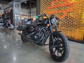 2019 Harley-Davidson® Iron 883™ Black Denim thumb 3