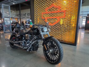 2017 Harley-Davidson® Breakout® FXSB thumb 3