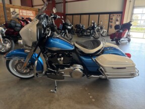 2021 Harley-Davidson® Electra Glide® Revival™ FLH thumb 2