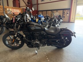 2023 Harley-Davidson® Nightster™ RH975 thumb 2