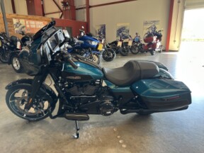 2026 Harley-Davidson® Street Glide® FLHX thumb 2