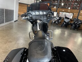 2021 Harley-Davidson® Street Glide® FLHX thumb 0