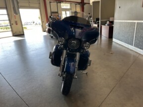 2020 Harley-Davidson® CVO™ Limited FLHTKSE thumb 3