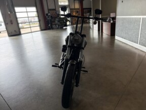 2014 Harley-Davidson® Street Bob® FXDBP thumb 3