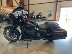 2025 Harley-Davidson® Street Glide™ FLHX thumb 2