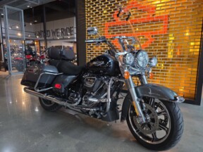 2022 Harley-Davidson® Road King® FLHR thumb 3