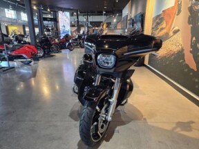 2025 Harley-Davidson® Street Glide™ Ultra FLHXU thumb 2