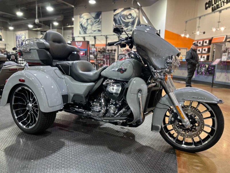 FLHTCUTG 2025 Tri Glide® Ultra