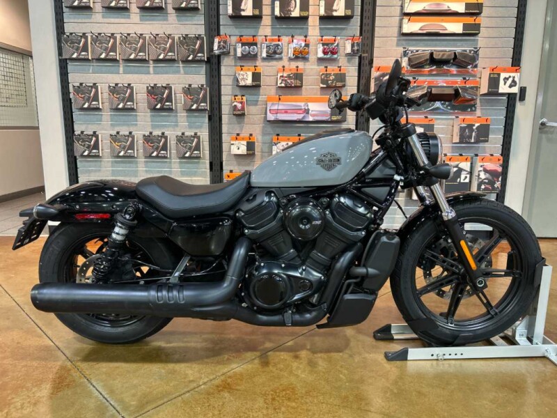 RH975 2025 Nightster™