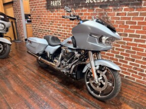 2025 Harley-Davidson® Road Glide™ FLTRX thumb 2