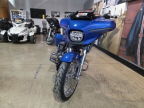 2025 Harley-Davidson® Street Glide™ FLHX thumb 2