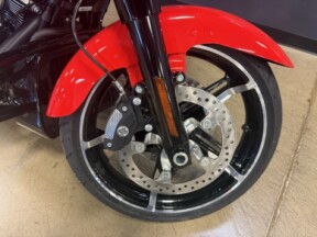 FLTRX 2026 Road Glide® thumb 2