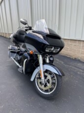 2019 Harley-Davidson® Road Glide® Ultra FLTRU thumb 2