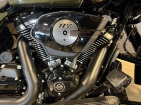 FLTRX 2026 Road Glide® thumb 3