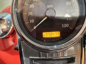 2010 Harley-Davidson® Road King® FLHR thumb 1