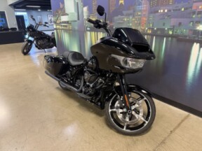 2024 Harley-Davidson® Road Glide® FLTRX thumb 2