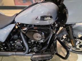 FLTRX 2026 Road Glide® thumb 3